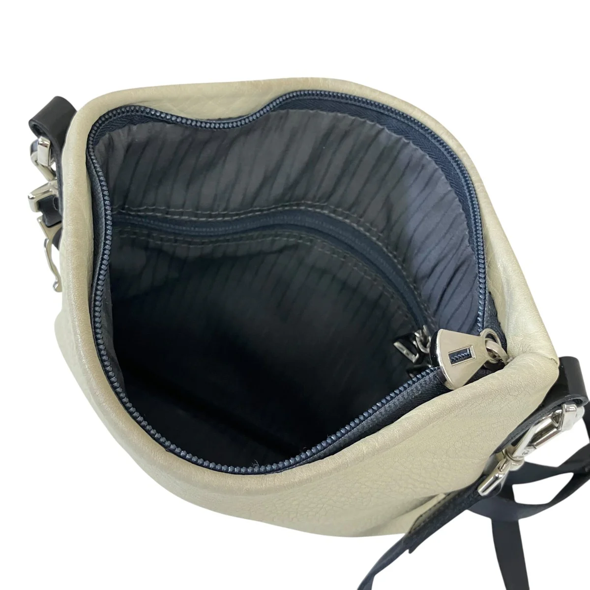 レザーショルダーバッグ - Image 8