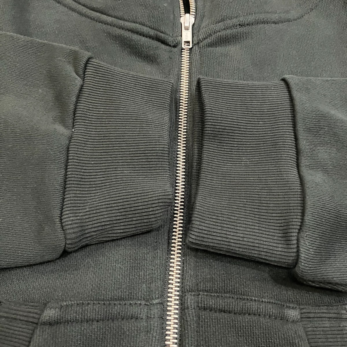ETERNAL ZIP SOOT ジップパーカー - Image 4