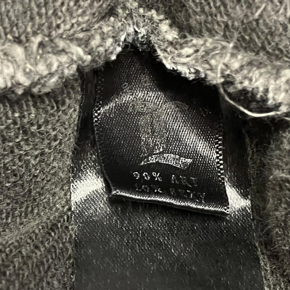 EMOCHU HOODIEパーカー - Image 5