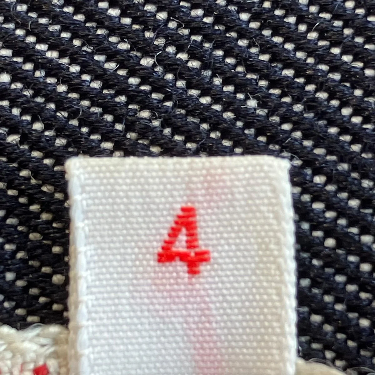 THREE QUARTER WOOL PANTSデニムパンツ - Image 5