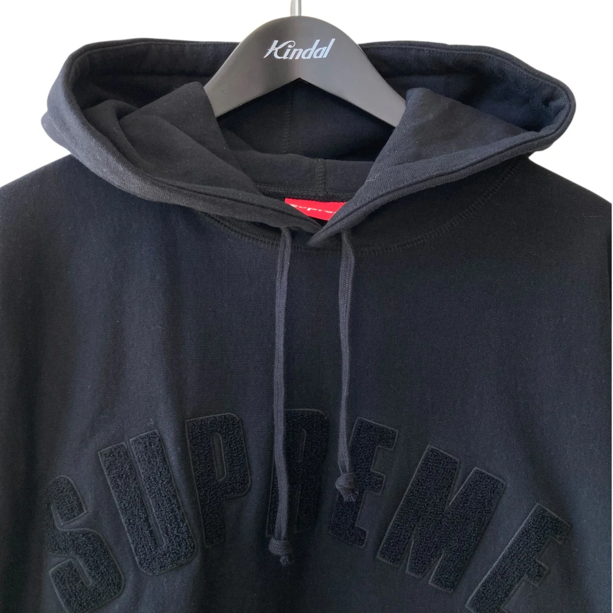 CHENILLE ARC LOGO HOODEDプルオーバーパーカー - Image 3