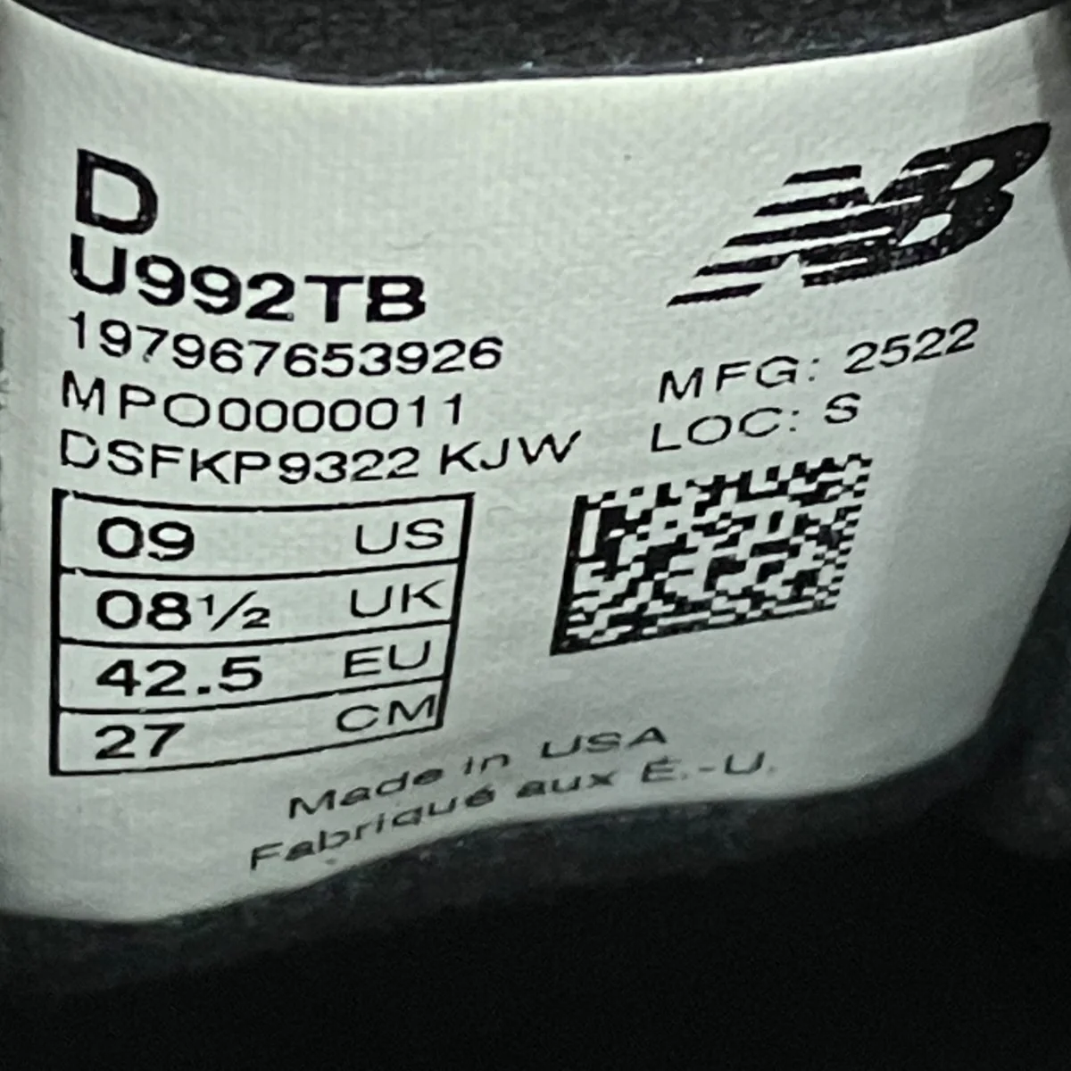 Triple BlackスニーカーU992TB - Image 6