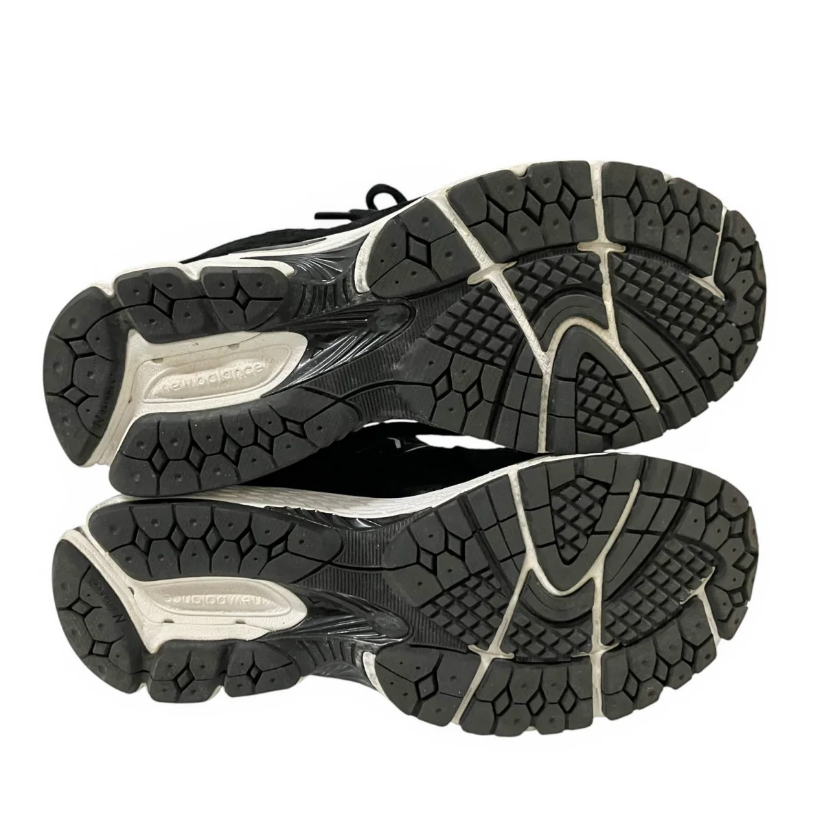 ローカットスニーカーM2002RBK - Image 8
