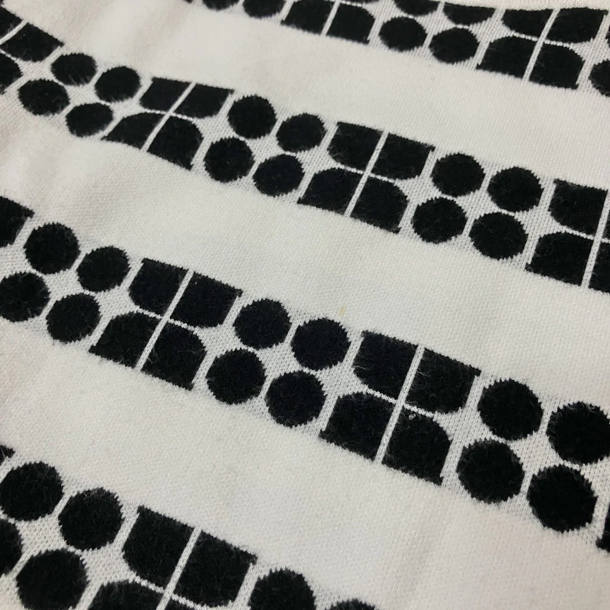 総柄半袖ニットKG774 - Image 4