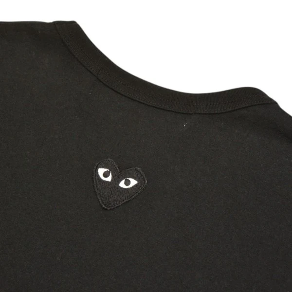 Black Emblem On The Back　ハート刺繍クルーネックTシャツ　AX-T341 - Image 4