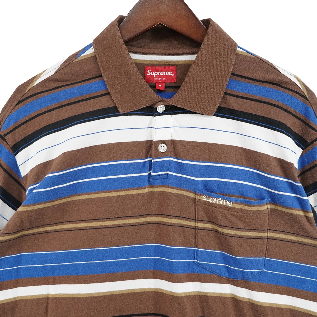 23SS Multi Stripe Poloマルチボーダー 2ボタン ポケット クラシック ロゴ 半袖 ポロシャツ - Image 2