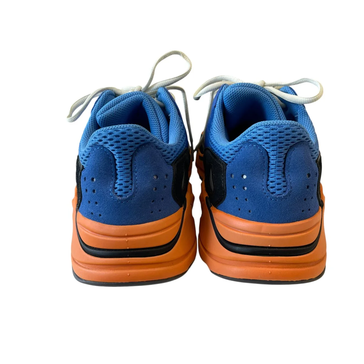 YEEZY BOOST 700スニーカーGZ0541 - Image 4