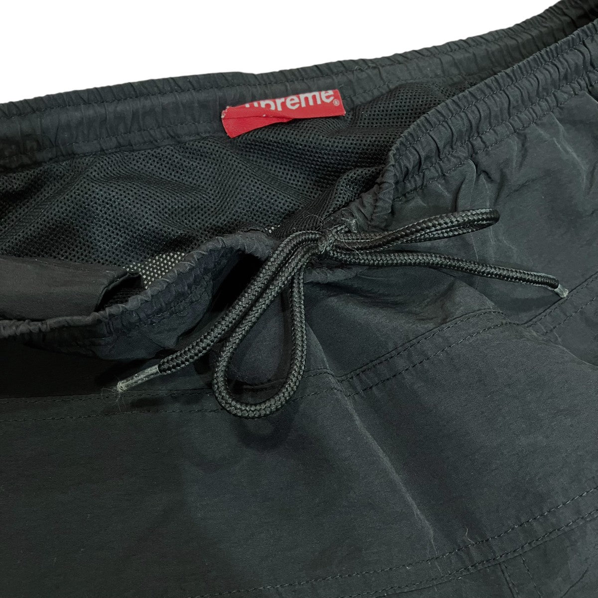 Split Logo Water Shortバックロゴナイロンハーフパンツ - Image 4