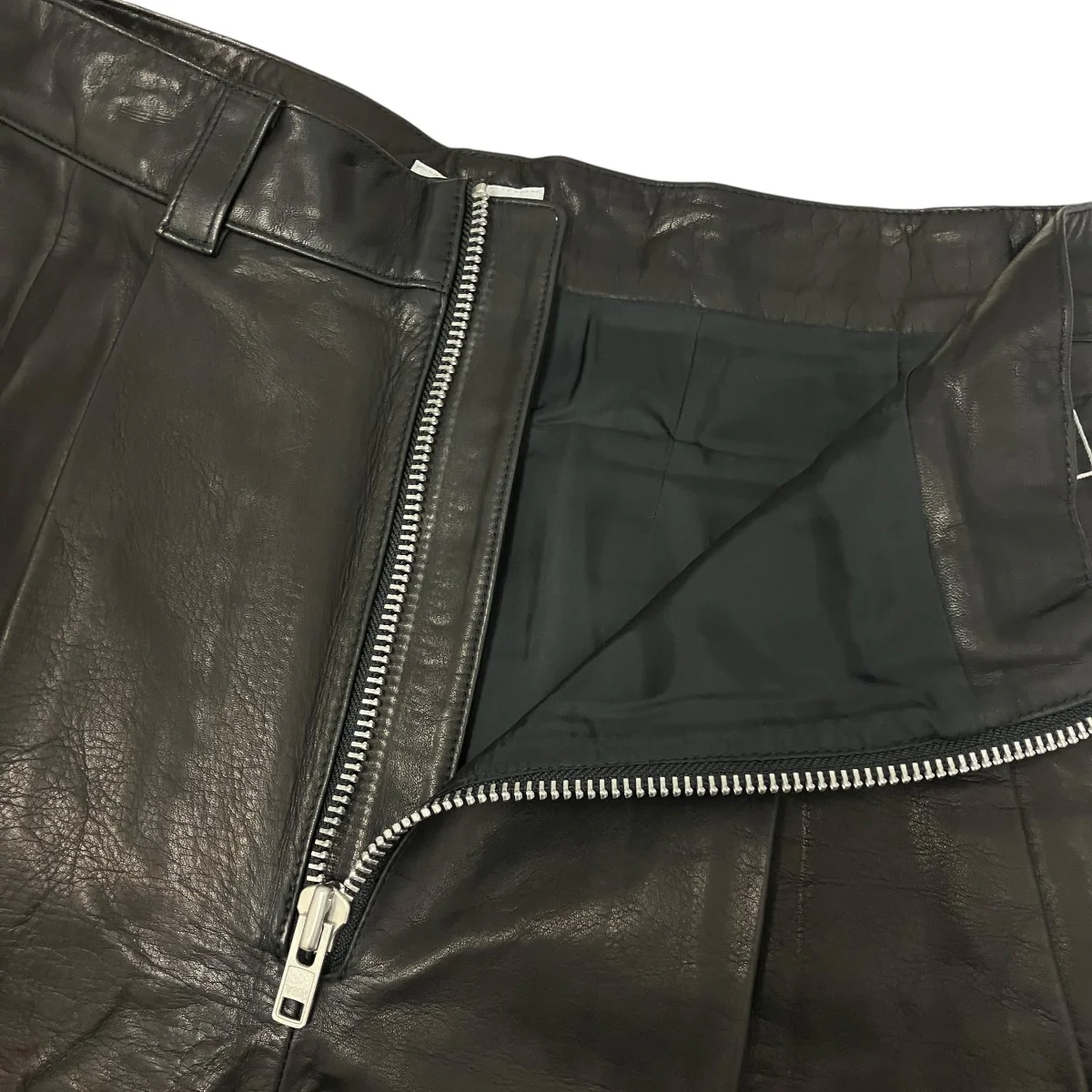 25SSLeather Baggy ShortsカウレザーハーフパンツLB251-LT02 - Image 3