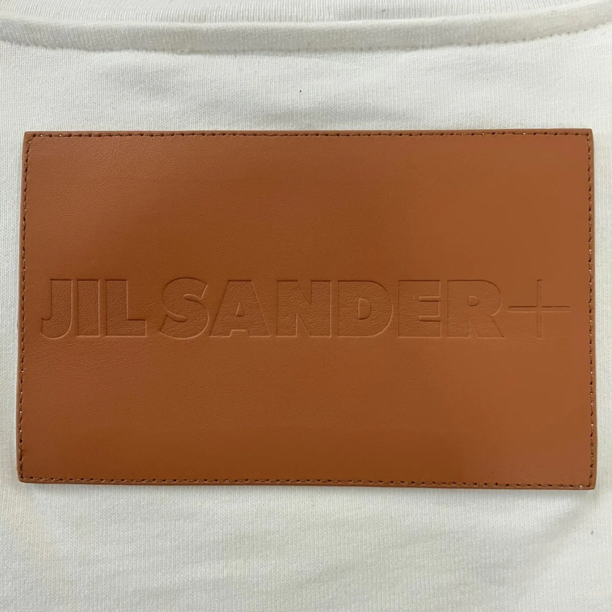 26SSバックレザーパッチロゴTシャツJ40GC0142 J20103 - Image 4