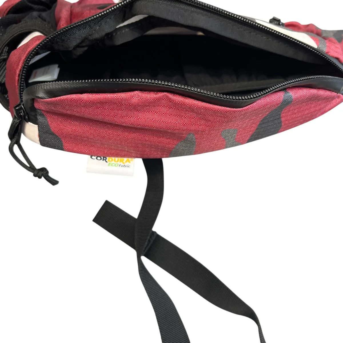 Sling Bag Red Camoショルダーバッグ - Image 5