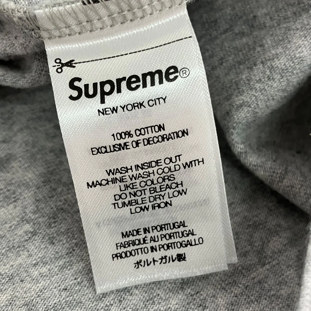 Small Box Logo Tee半袖Tシャツ - Image 6